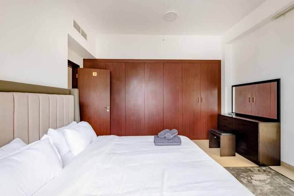 Leen Homes-Jbr -Spacious 4 Bedroom Apartment ดูไบ ภายนอก รูปภาพ