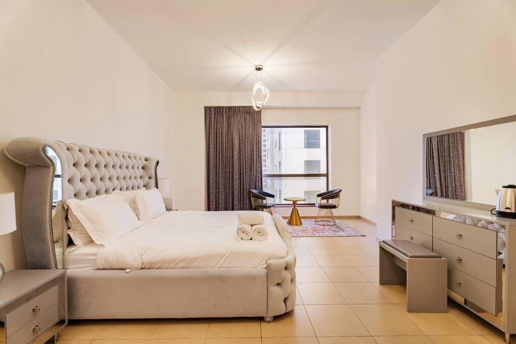 Leen Homes-Jbr -Spacious 4 Bedroom Apartment ดูไบ ภายนอก รูปภาพ